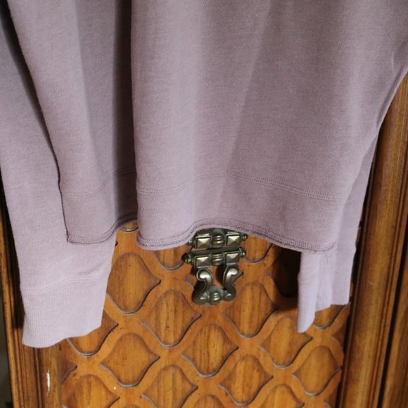 VICTORIA SPORT cold shoulder crop sweatshirt - Dusty Mauve, Size XS - Picture 12 of 16